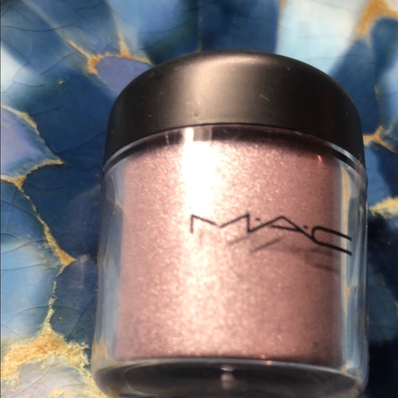 MAC Cosmetics Sparkling Rose Pigment - Picture 2 of 3